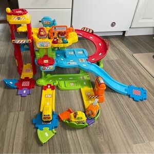 Vtech Park and Learn Deluxe Garage